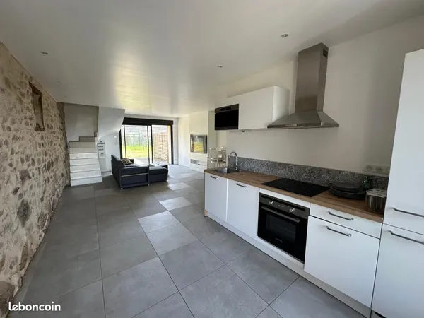 Loft 3 pièces 77 m²