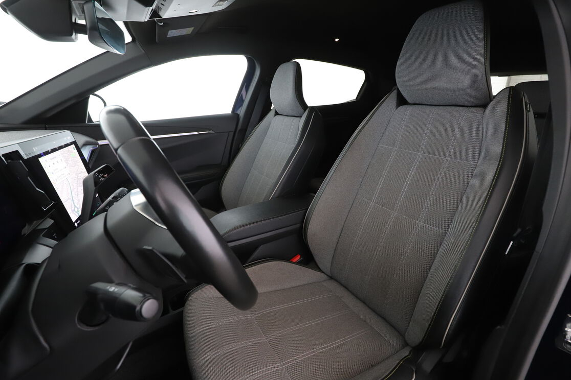 Renault Megane E-Tech E-Tech EV60 Optimum Charge Techno — photo 9