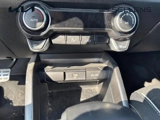 Kia Stonic 1.0 t-gdi 100ch gt line dct7 — photo 13