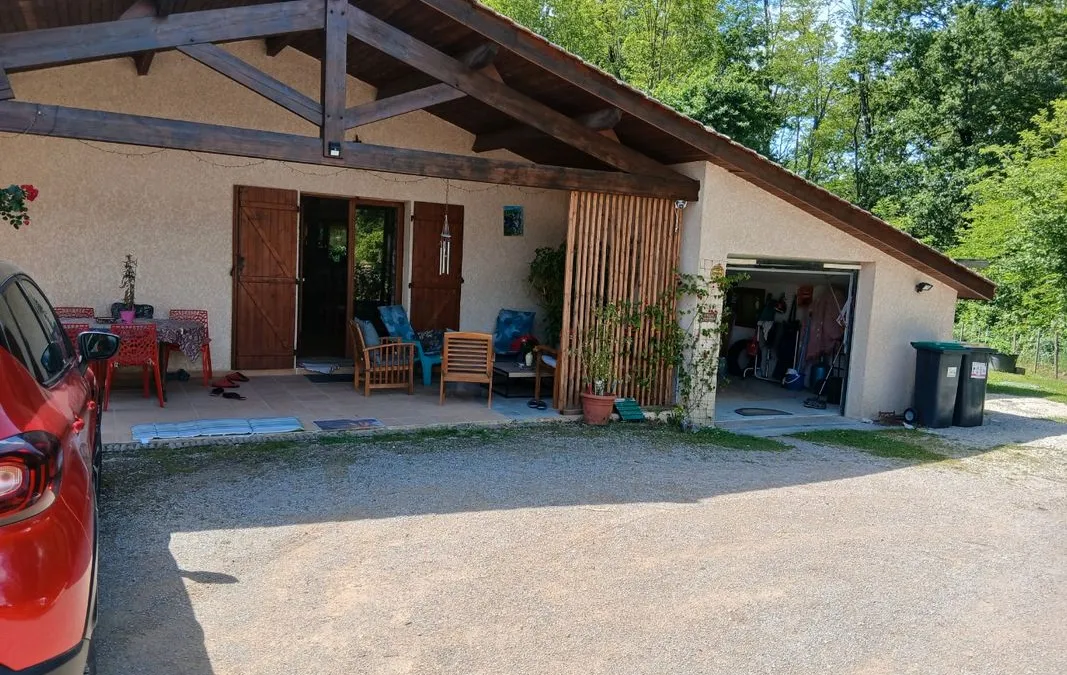 Photo 3