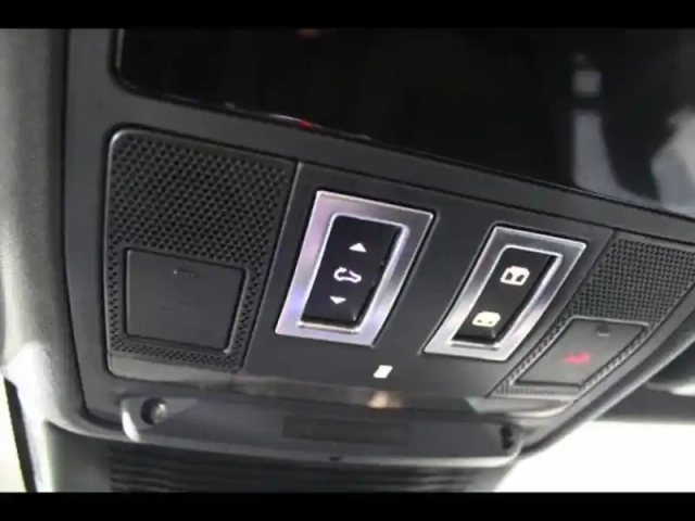 Jaguar F-Pace p400e plug-in-hybrid r-dynamic se bva8 awd — photo 65