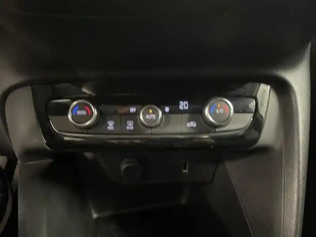 Opel Mokka 1.2 turbo 100ch elegance — photo 12