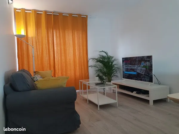 Appartement T3 55M2 Meublé et Lumineux Champigny - 1100 Euros hors charges