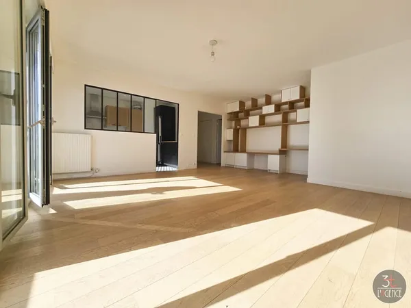 APPARTEMENT FAMILIAL COMPLET BAS MONTREUIL