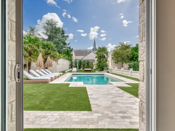 Vends résidence secondaire et investissement locatif avec piscine - 280m² - à 1h de Paris
