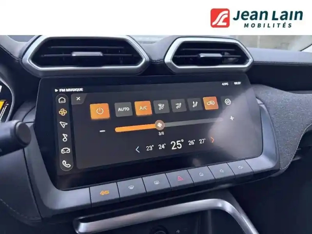 Mg Zs 1.5 l hybrid+ 197 ch — photo 14