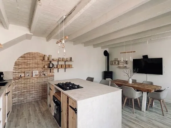 Maison rénovée 92 m² avec gîte indépendant - Grand terrain et garage