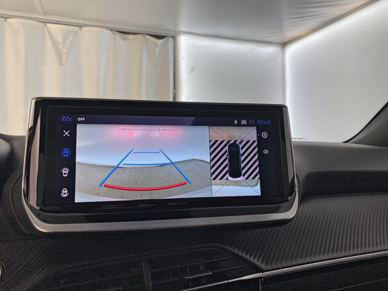 Peugeot 2008 hybrid 145 ch e-dcs6 allure — photo 17