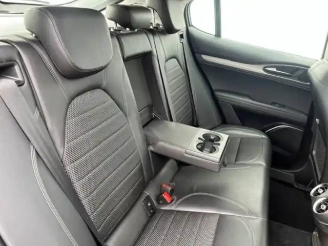 Alfa Romeo Stelvio 2.2 180 ch at8 — photo 23