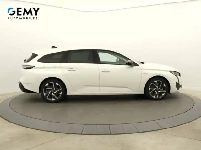 Peugeot 308 sw phev 180 e-eat8 — photo 29