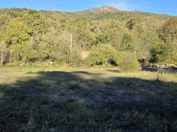 Terrain 3086 m²