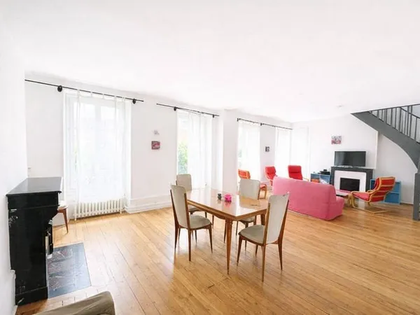 Duplex 6 pièces 166 m²