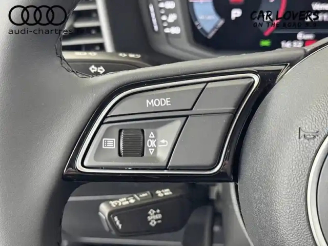 Audi A1 sportback 25 tfsi 95 ch s tronic 7 — photo 16