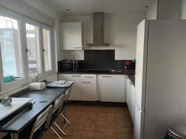 Chambre de 16m2 à louer sur Vaulx-en-Velin