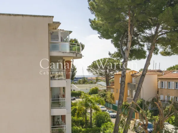 HYERES - PORT ET PLAGES A PIED - APPARTEMENT T3