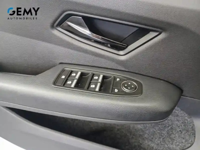 Renault Megane e-tech ev60 220 ch super charge — photo 16