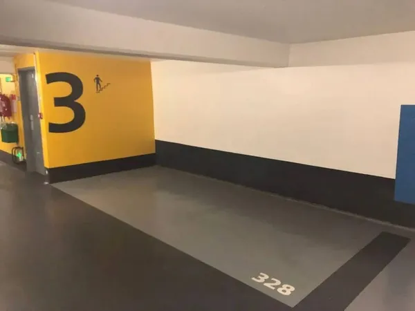 Parking 12 m²
