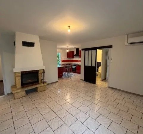 Location maison 3 chambres Garage Piscine Pompe à Chaleur
