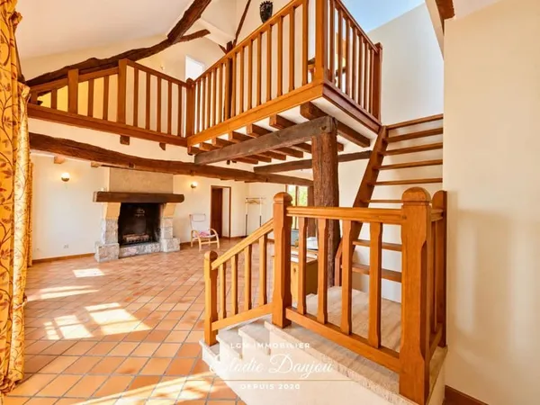 Longère de caractère - 150 m² - 4 chambres + bureau - Jardin arboré et clos de 1 300 m² - Proche Châ