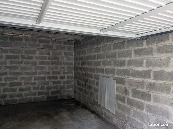 Garage/box