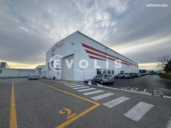 Local d'activité 2 495 m²
