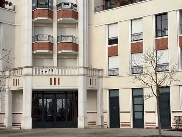 1 place de parking en sous sol dans la résidence sécurisée LE RIVIERA