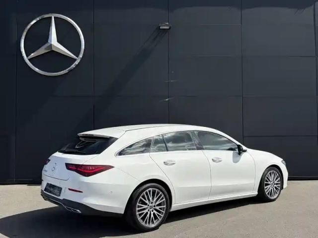 Mercedes Cla shooting brake 180 d 8g-dct — photo 4