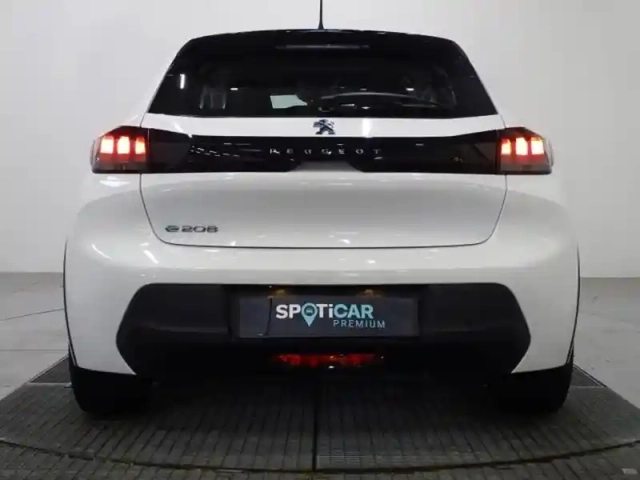 Peugeot 208 e- 136ch active — photo 2