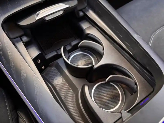 Mercedes Classe E break 300 hybrid eq amg line — photo 32