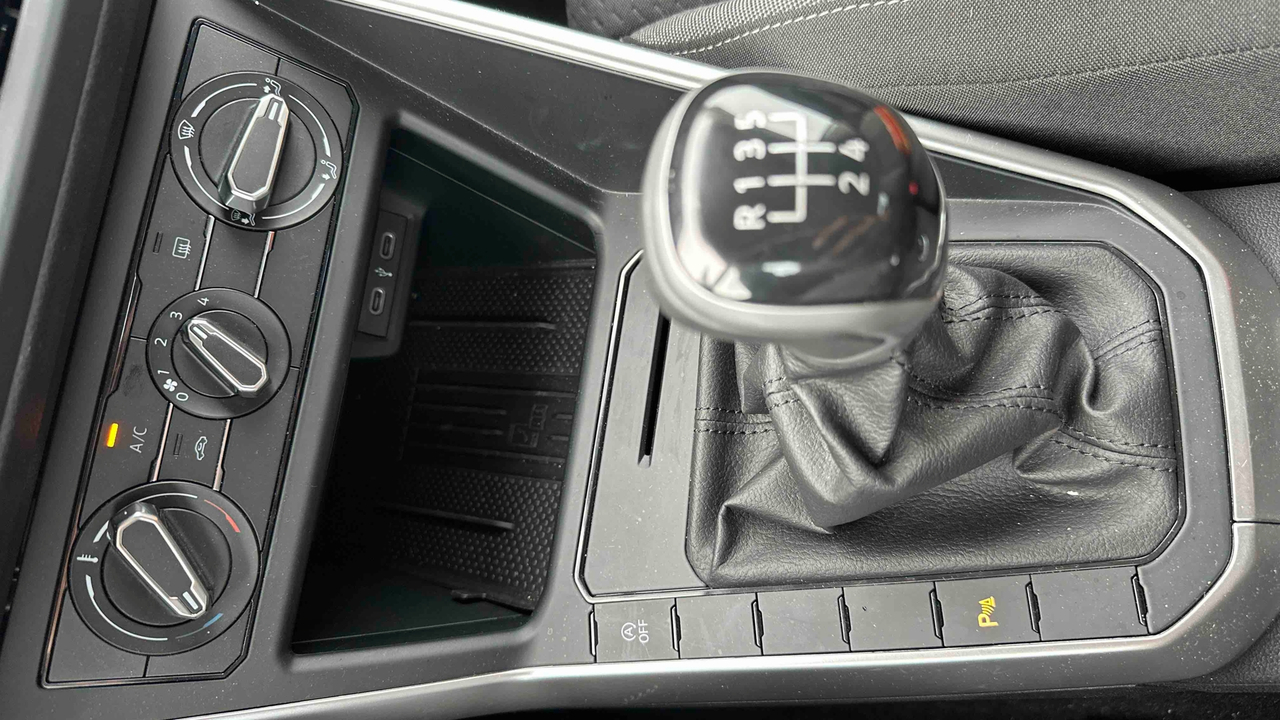 Volkswagen Polo 1.0 TSI 95 S&amp;S BVM5 — photo 17