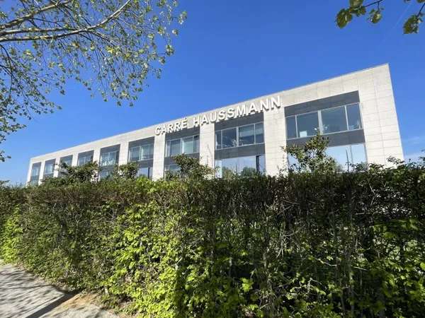 65m2 LIEUSAINT - CARRE HAUSMANN I - BUREAUX DE STANDING