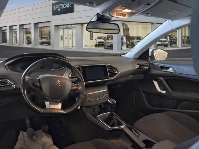 Peugeot 308 puretech 110ch s&amp;s bvm6 — photo 18