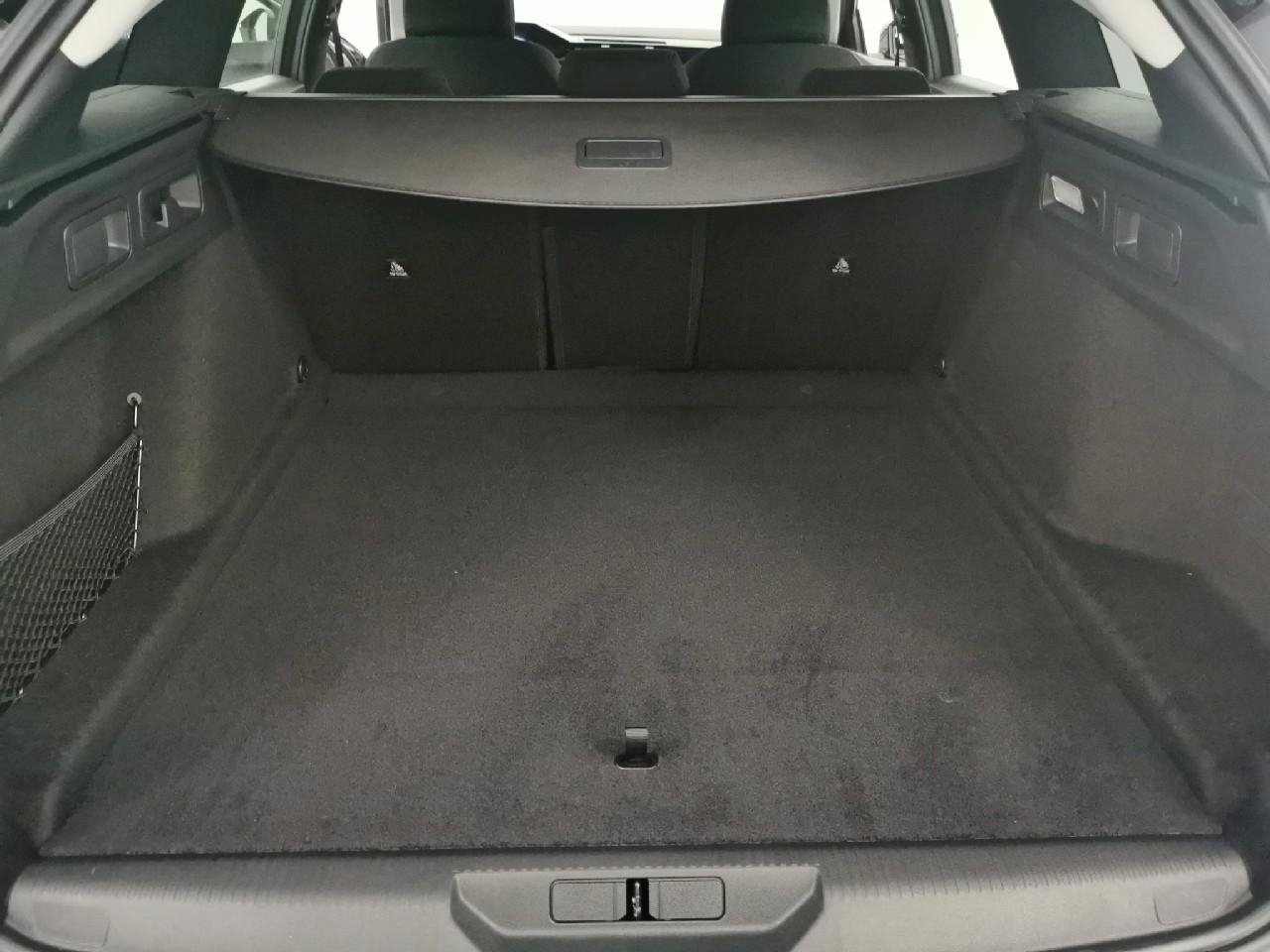 Peugeot 308 sw hybrid 145 e-dcs6 style — photo 14