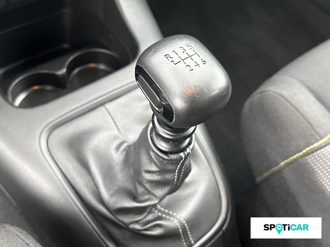 Citroën C3 1.2 puretech 110ch s&s feel pack 120-121g — photo 14