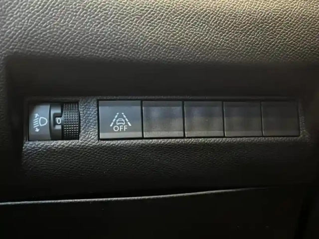 Peugeot 2008 1.2 puretech 130ch s&amp;s allure pack eat8 — photo 10