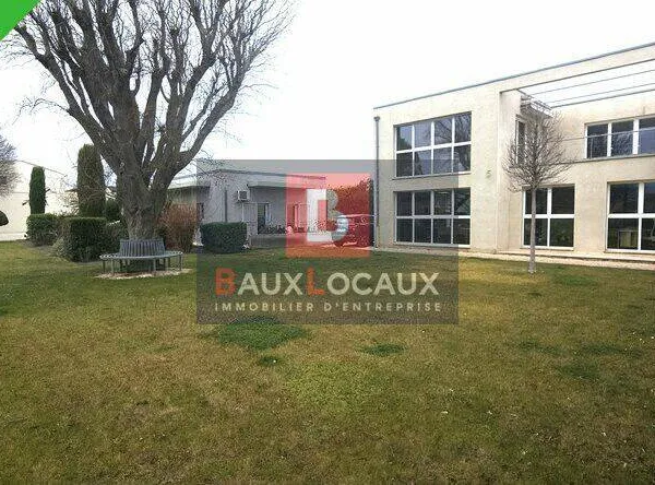 Bureaux 240 m²