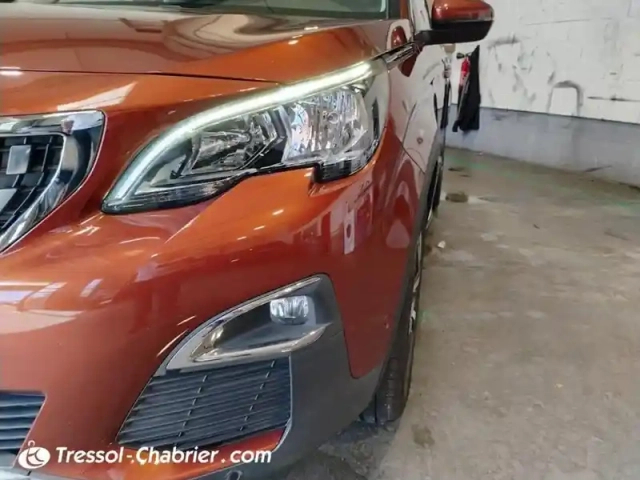 Peugeot 3008 1.2 puretech 130ch s&amp;s eat6 allure — photo 3