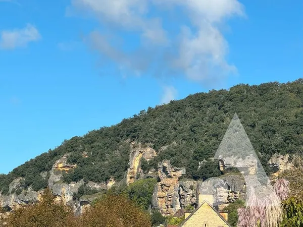 Opportunité à saisir ! Maison remise à la vente à La Roque Gageac.