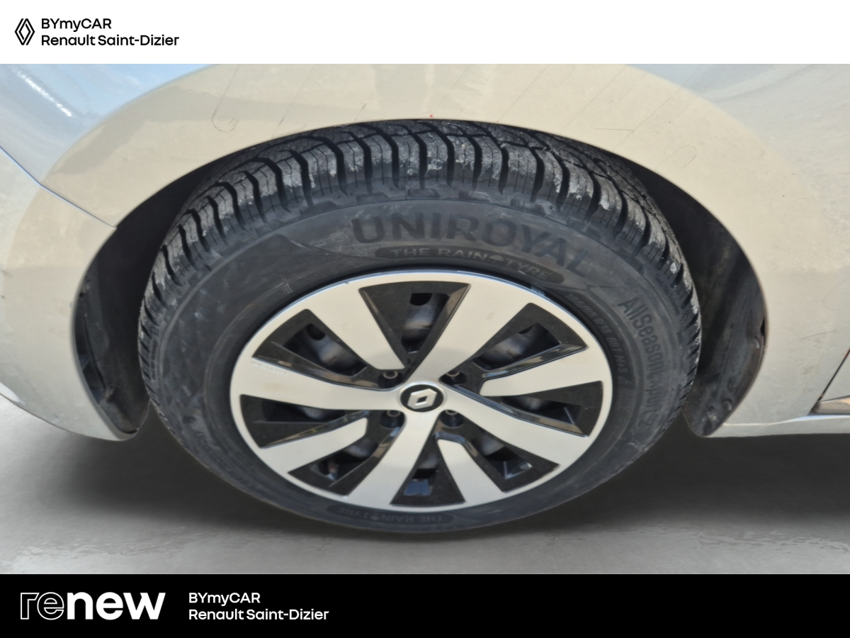 Renault Clio TCe 90 X-Tronic — photo 14