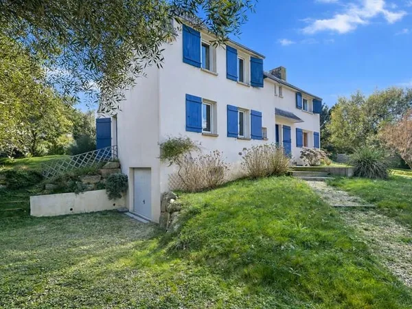 Maison familiale 6 chambres 300 m plage et centre Sain