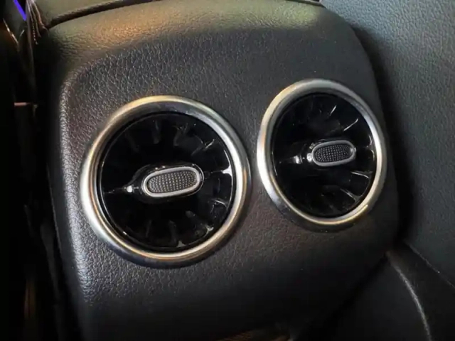 Mercedes Gla 200 d — photo 34