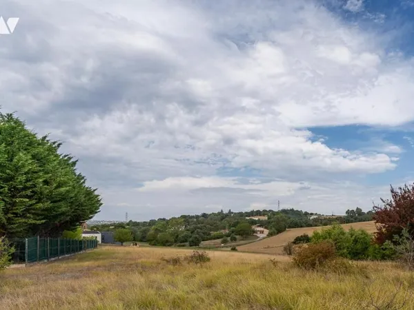 Terrain 4418 m²