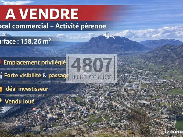 Local d'activité 158 m²