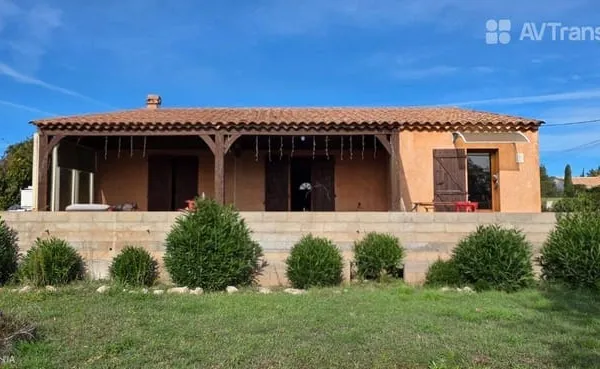 Maison de plain-pied 3 pièces 106 m²