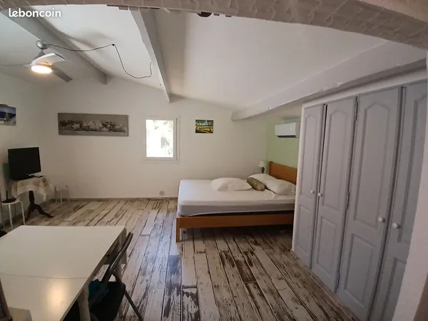 Studio 1 pièce 28 m²