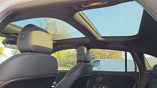 Mercedes Classe GLA 250e 218 EQ Power 8G-DCT - AMG Line – 2023 – 12821 km – Hybride rechargeable – Boîte Automatique — photo 1