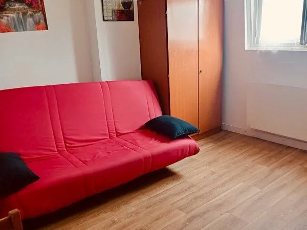 Chambre meublée - Colocation 2 chambres face à la gare dans un petit immeuble à Deuil-La-Barre (cont