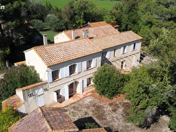 Mas provencal arles 7p 6 ch piscine dependances