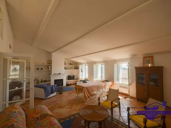 Triplex 7 pièces 260 m²