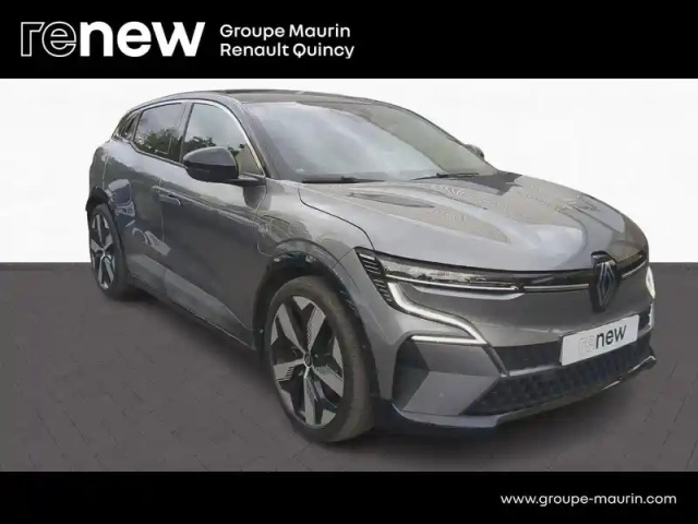 Renault Megane e-tech electric ev60 220ch techno optimum charge — photo 4